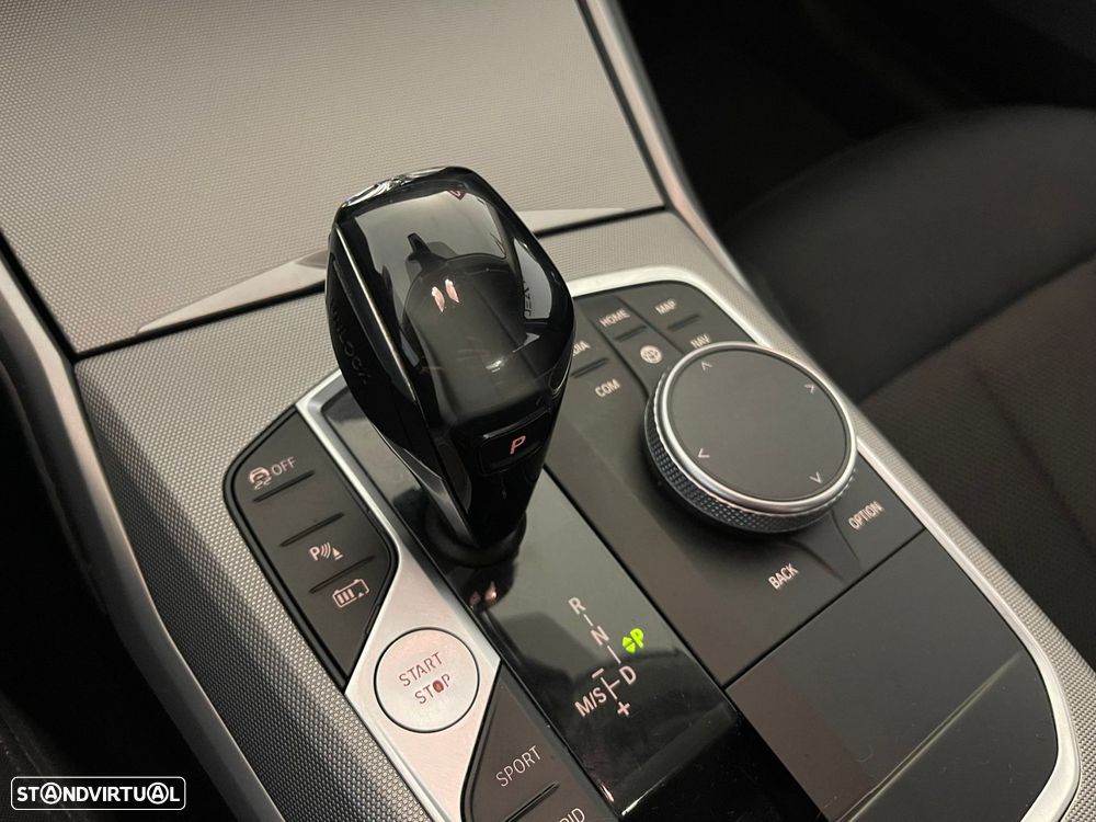 BMW 330 e Corporate Edition Auto - 29