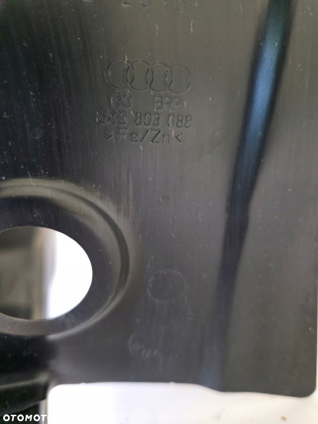 Próg prawy poszycie słupek AUDI A4 B8 8K9803088 08-16r - 2