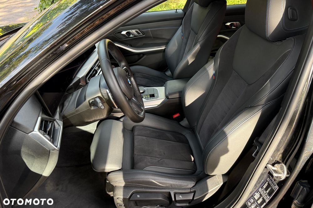 BMW Seria 3 320d xDrive M Sport sport - 23