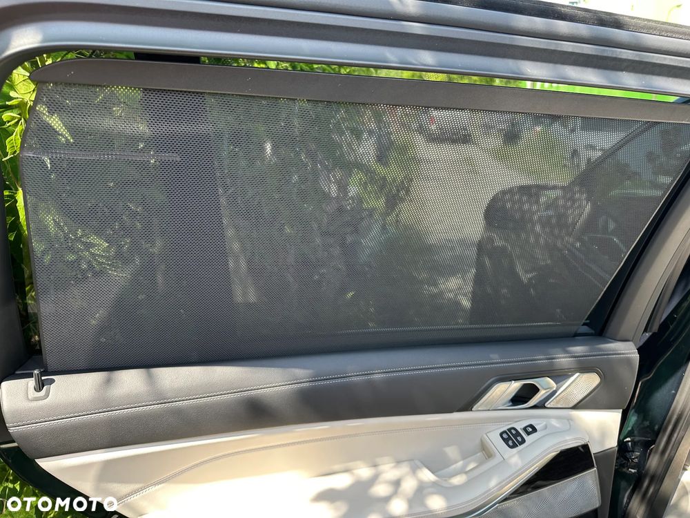 BMW X7 - 23