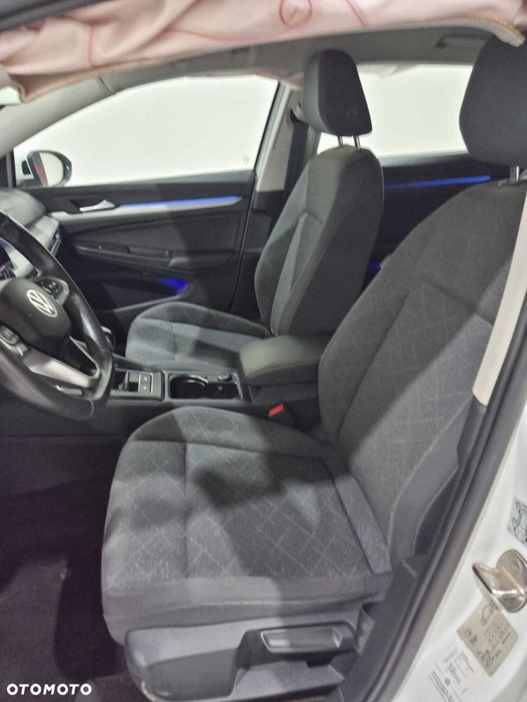 Volkswagen Golf - 18