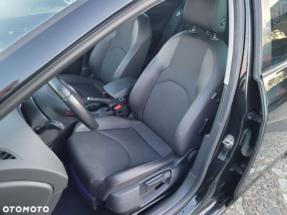 Seat Leon 2.0 TDI DPF FR Black Matt Edition - 7