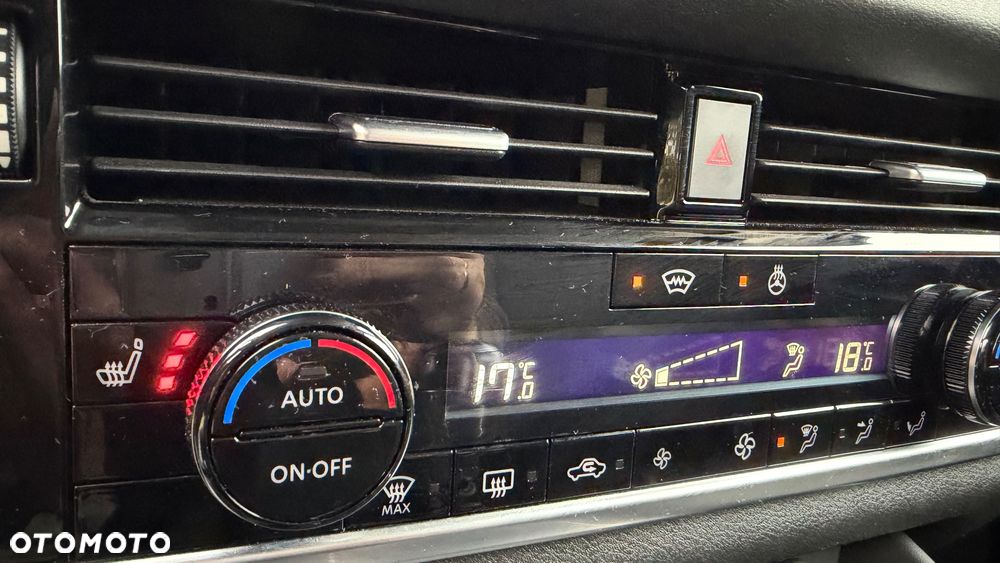 Nissan Qashqai 1.3 DIG-T MHEV N-Connecta - 24