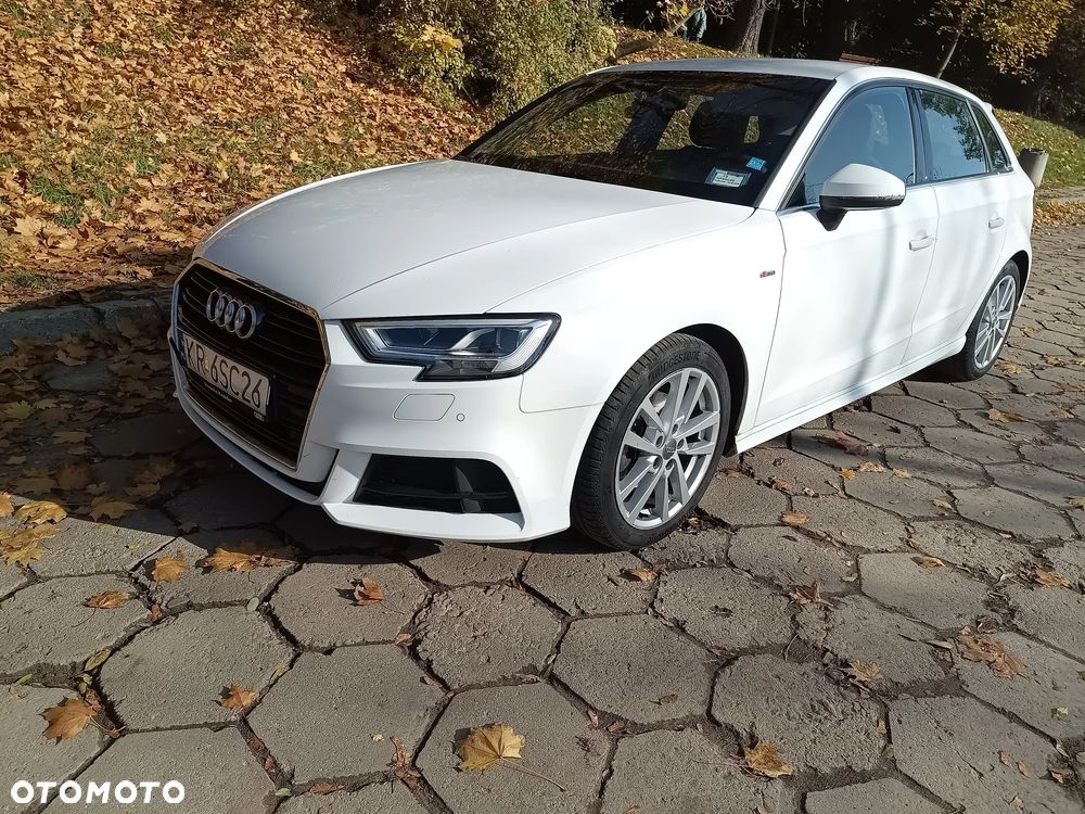 Audi A3 Sportback - 1