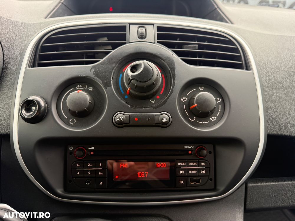 Renault Kangoo BLUE dCi 95 Intens - 13