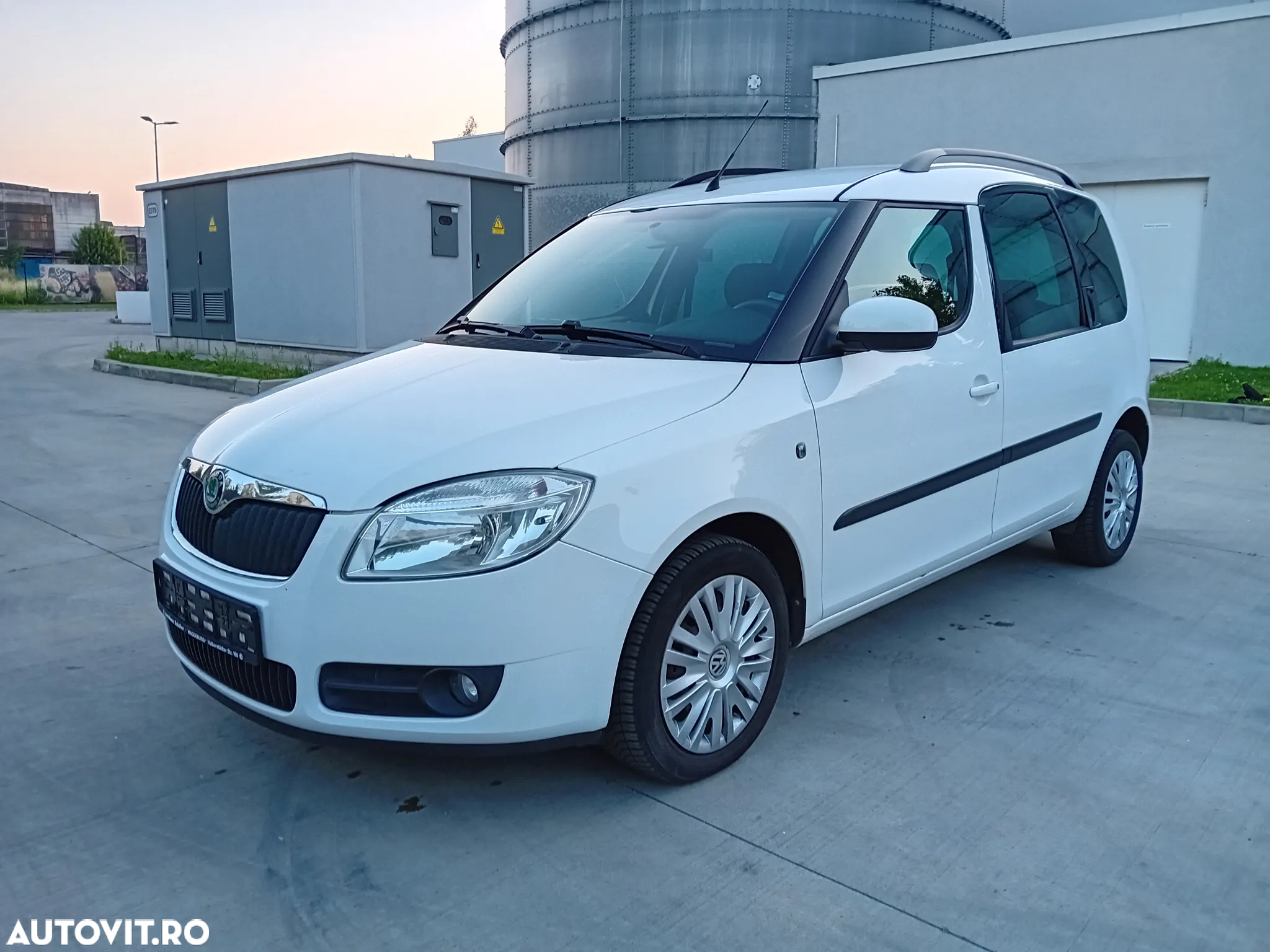 Skoda Roomster 1.2 TSI Style PLUS EDITION - 2