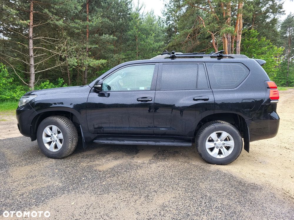 Toyota Land Cruiser - 2
