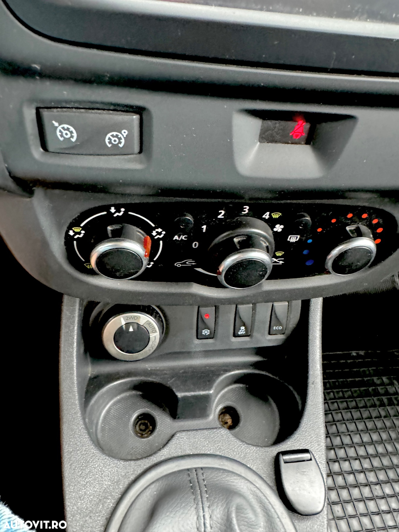 Dacia Duster dCi 110 FAP 4x4 Prestige - 10