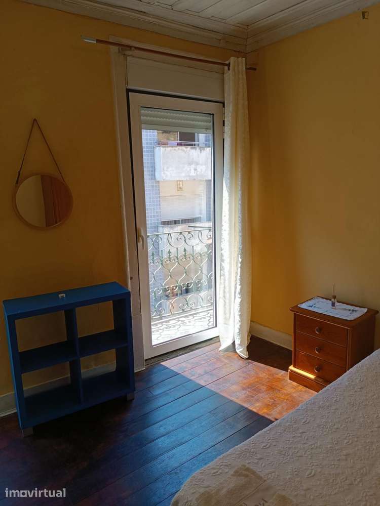 Quarto - localizado em Montarroio Coimbra - Grande imagem: 5/26