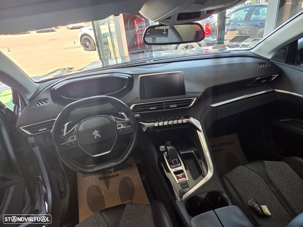 Peugeot 5008 PureTech 130 EAT8 Stop & Start Allure Pack - 9