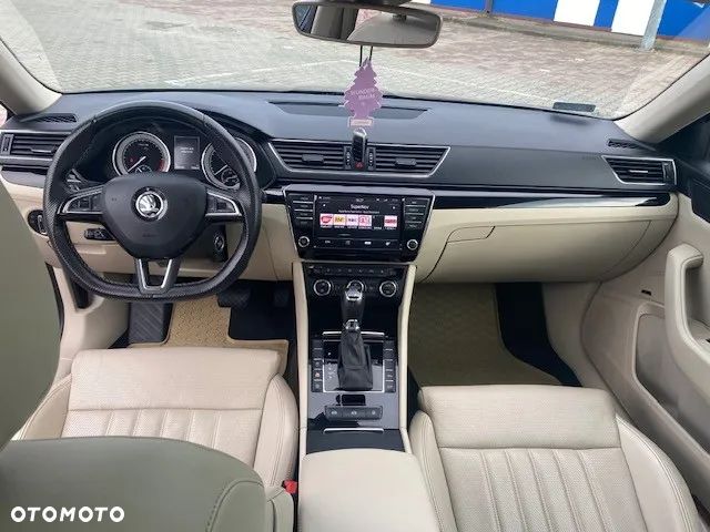 Skoda Superb 2.0 TDI 4x4 L&K DSG - 13