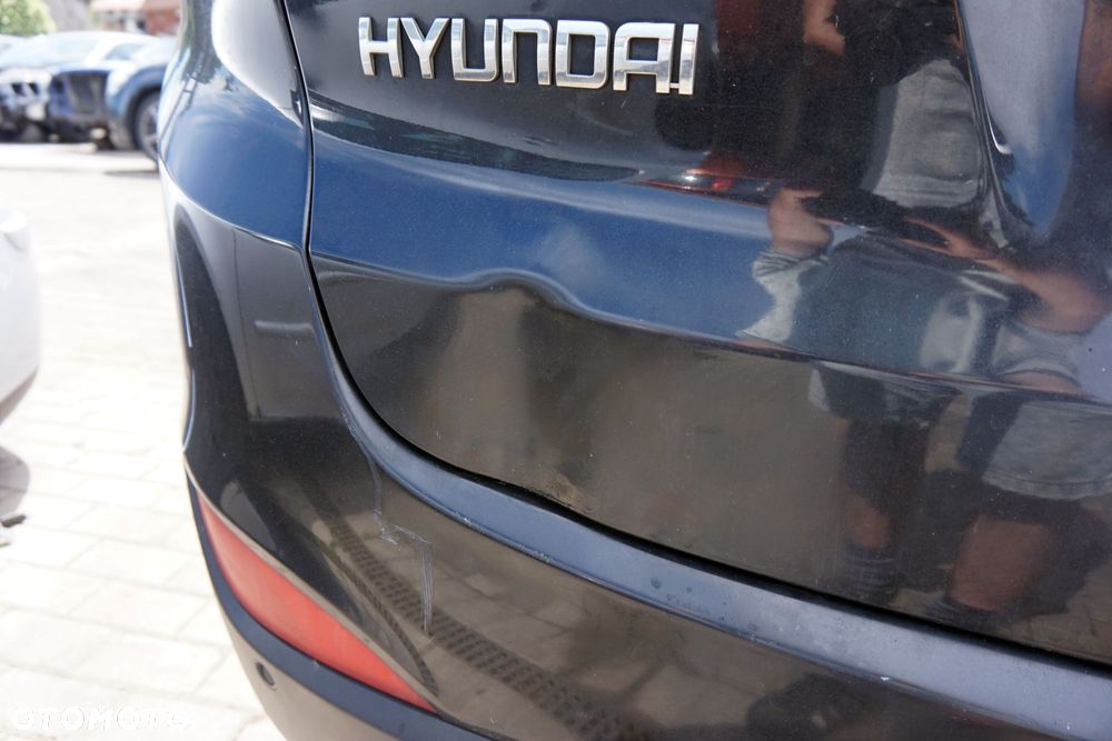 KLAPA BAGAŻNIKA TYLNA IX35 I  PAE  CZARNY HYUNDAI 2009-2015 - 5