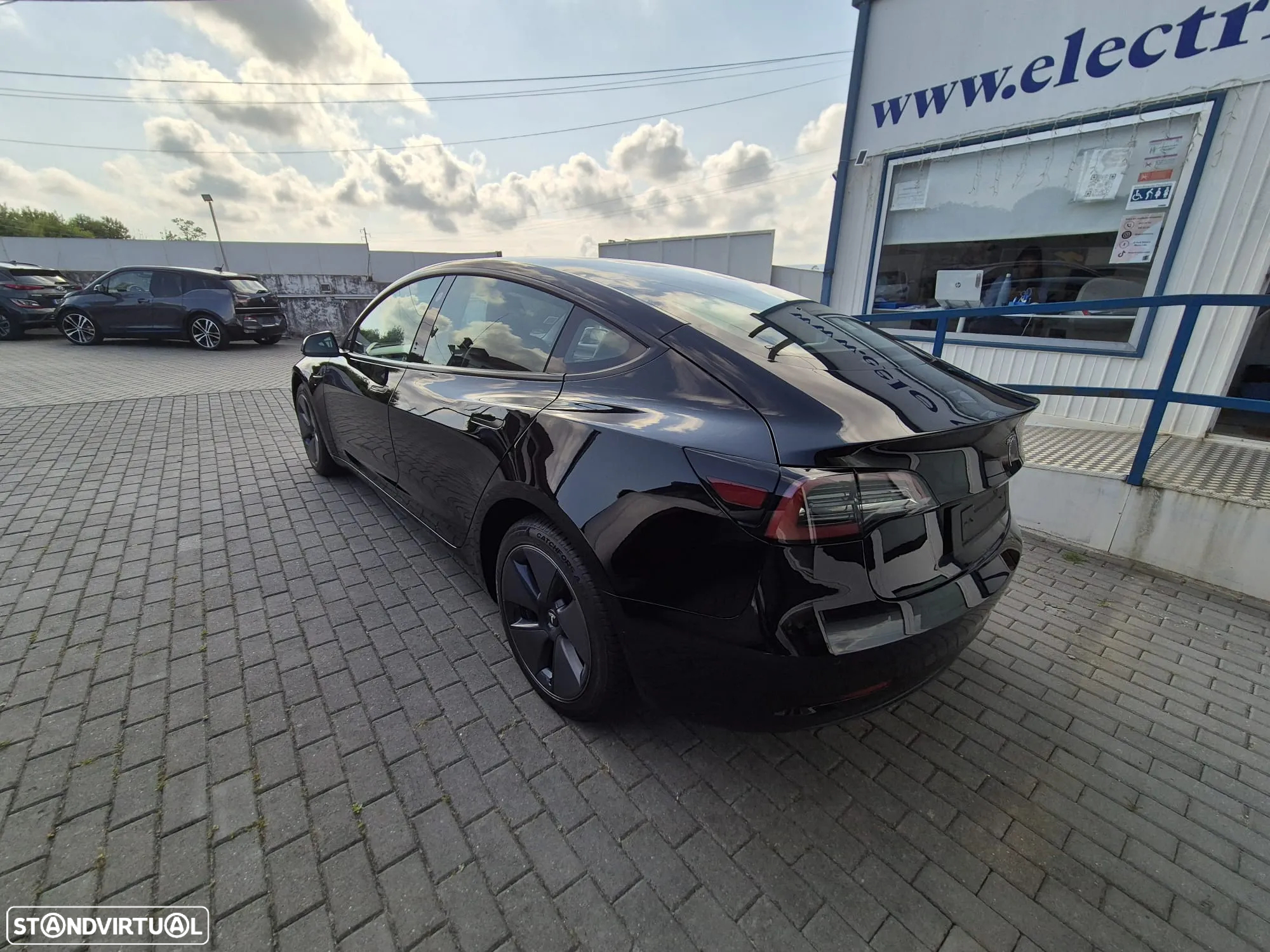 Tesla Model 3 Standard Range Plus RWD - 5