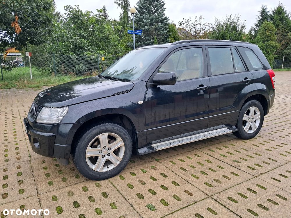 Suzuki Grand Vitara 2.0 Comfort + - 3