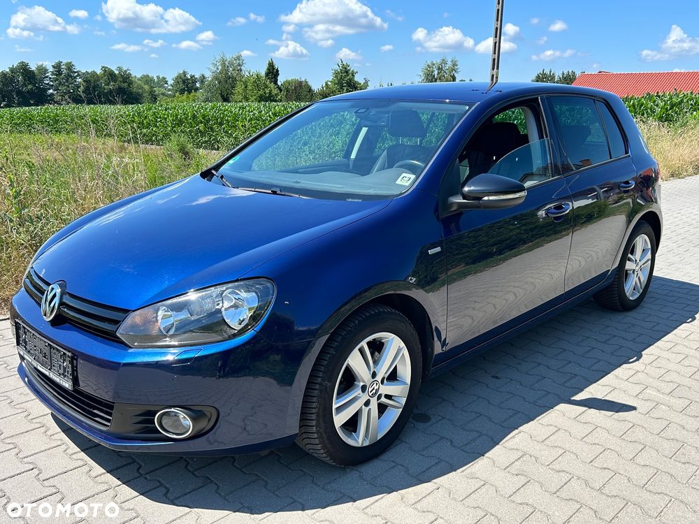 Volkswagen Golf - 1