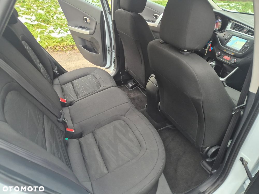 Kia Ceed 1.4 CVVT Dream Team Edition - 11