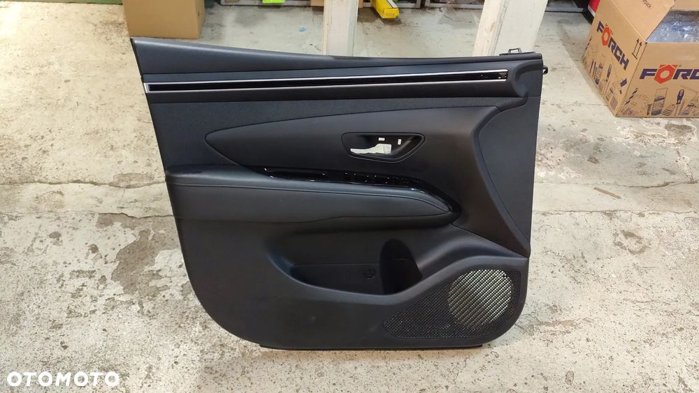 BOCZEK DRZWI PRZEDNICH LEWYCH TAPICERKA HYUNDAI TUCSON IV 20- 82301N7051NNB - 2