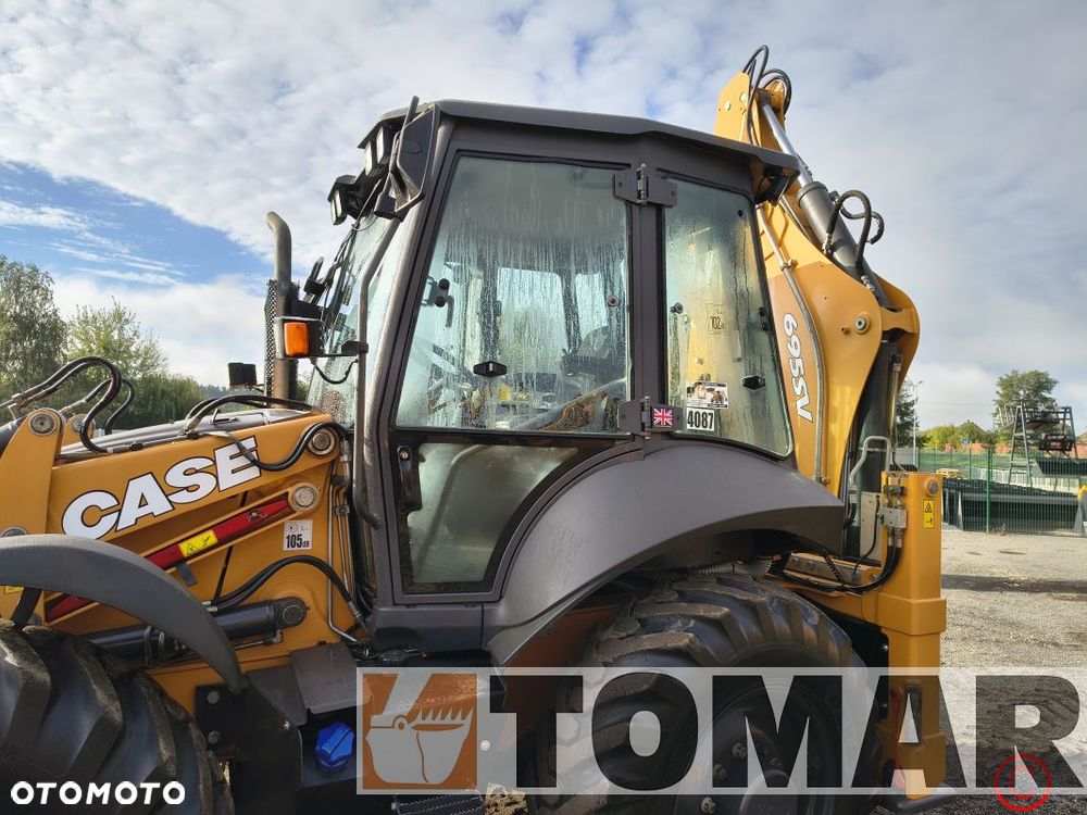 Case 695 SV 2023R - 13