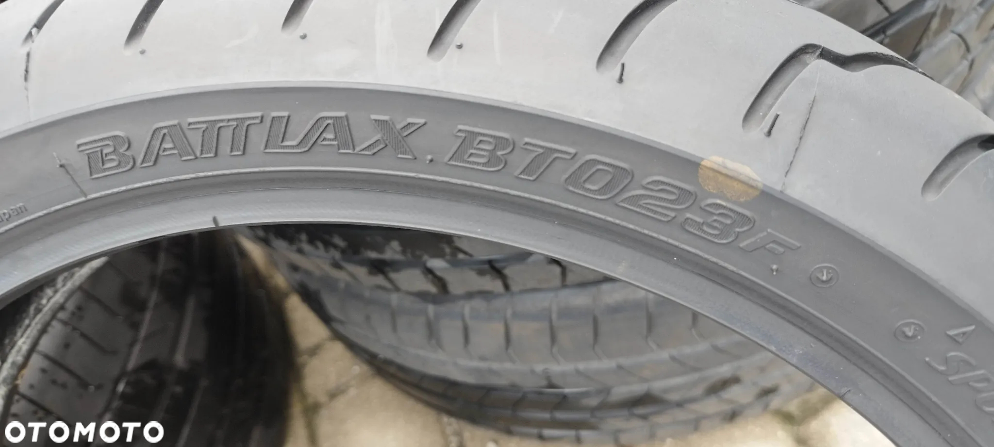 120/70/17 bridgestone battlax bt023f - 4