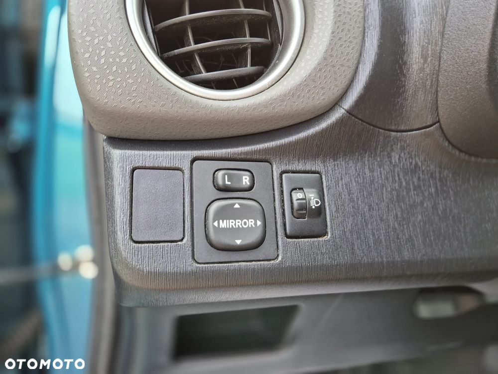Toyota Yaris 1.33 VVT-i Comfort - 26