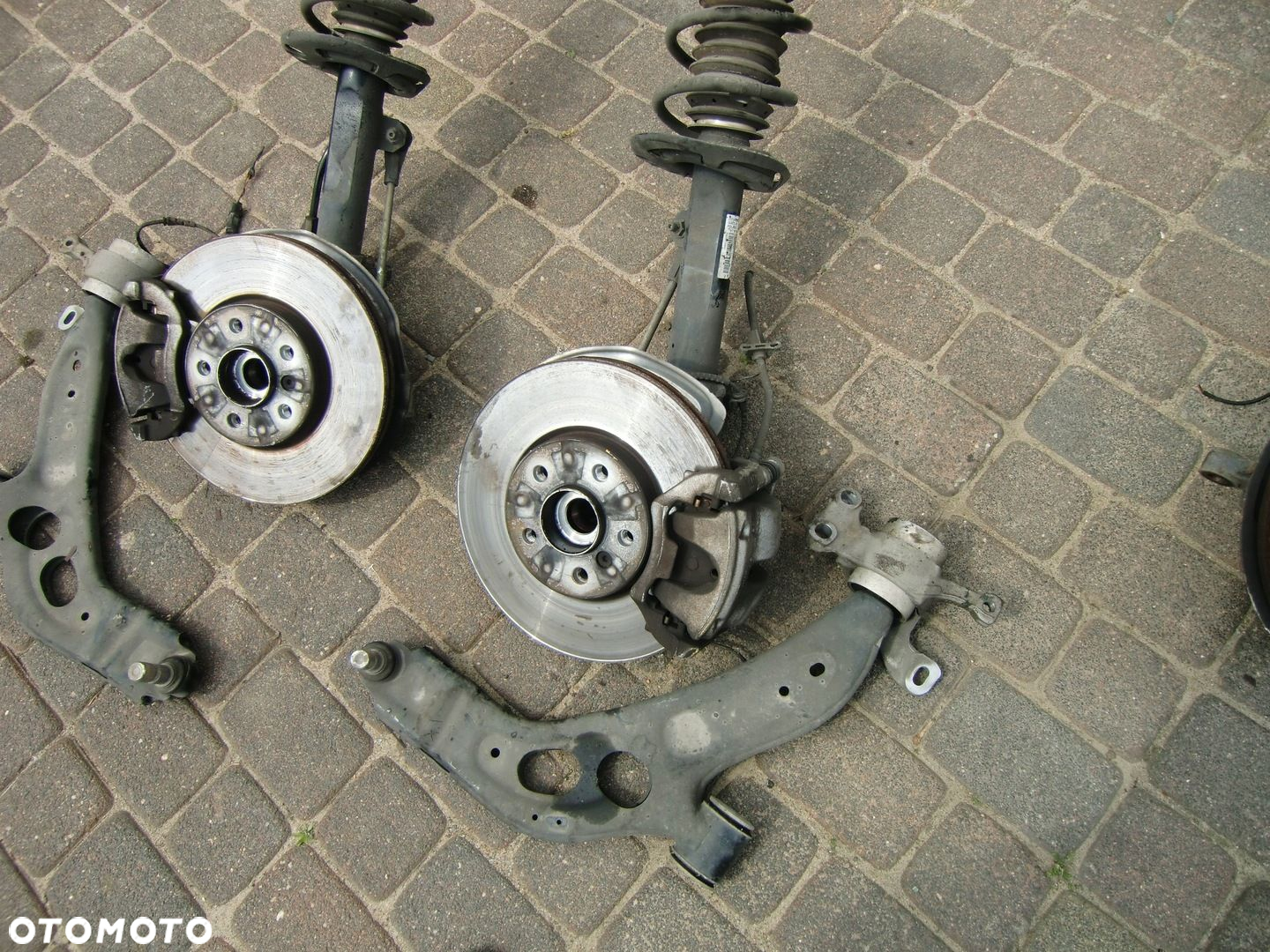 MACPHERSON LEWY PRAWY WAHACZ BMW F40 - 3