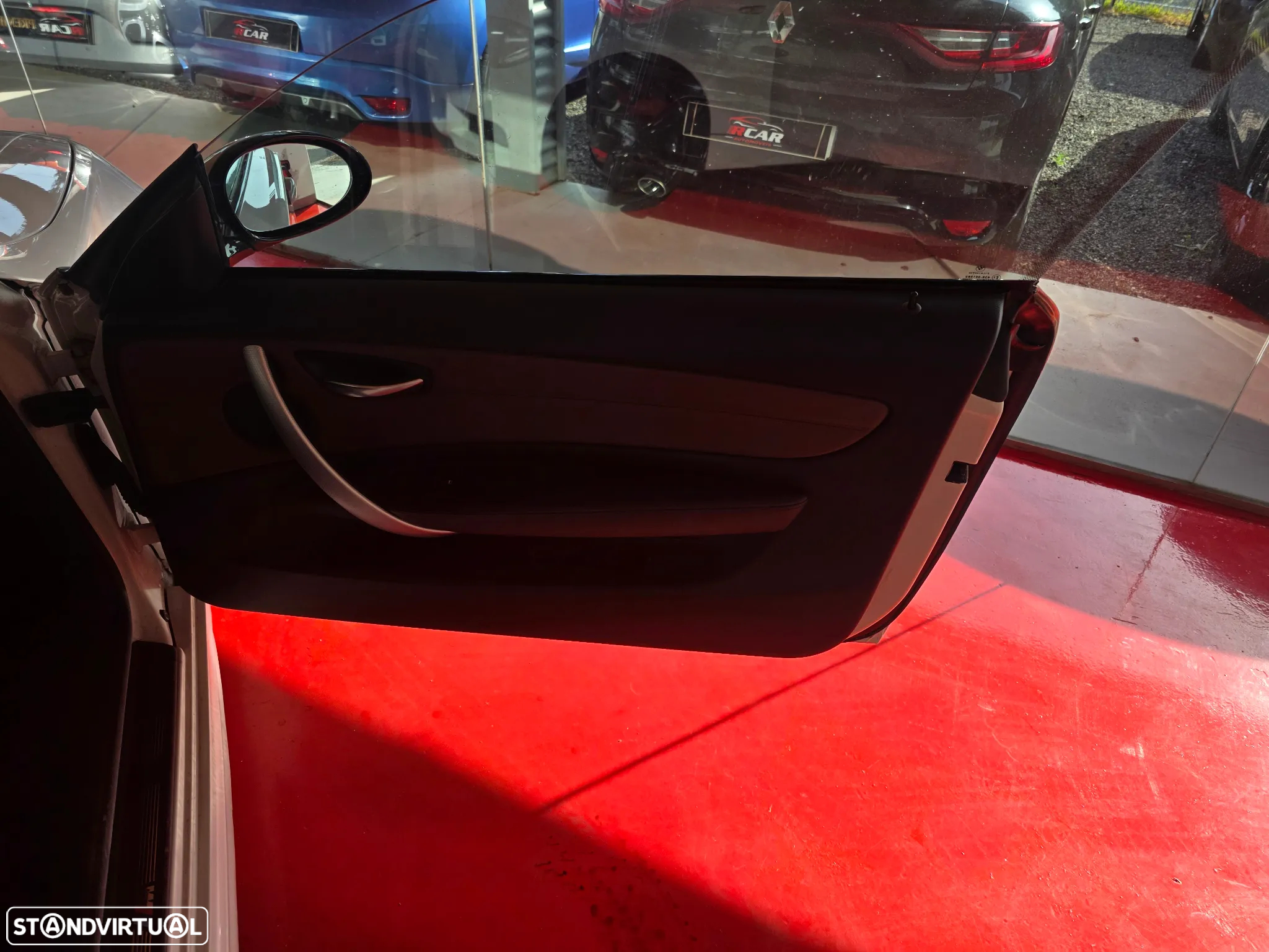BMW 118 d Pack M - 28
