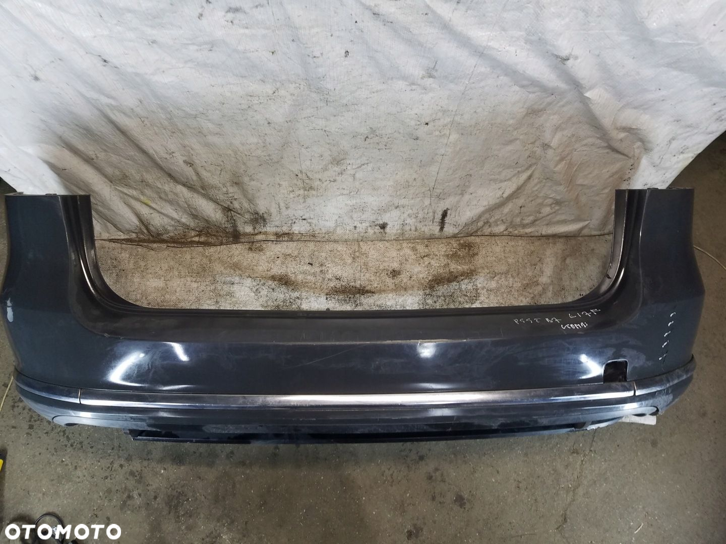 ZDERZAK TYŁ VW PASSAT B7 KOMBI KOD LI7F - 2