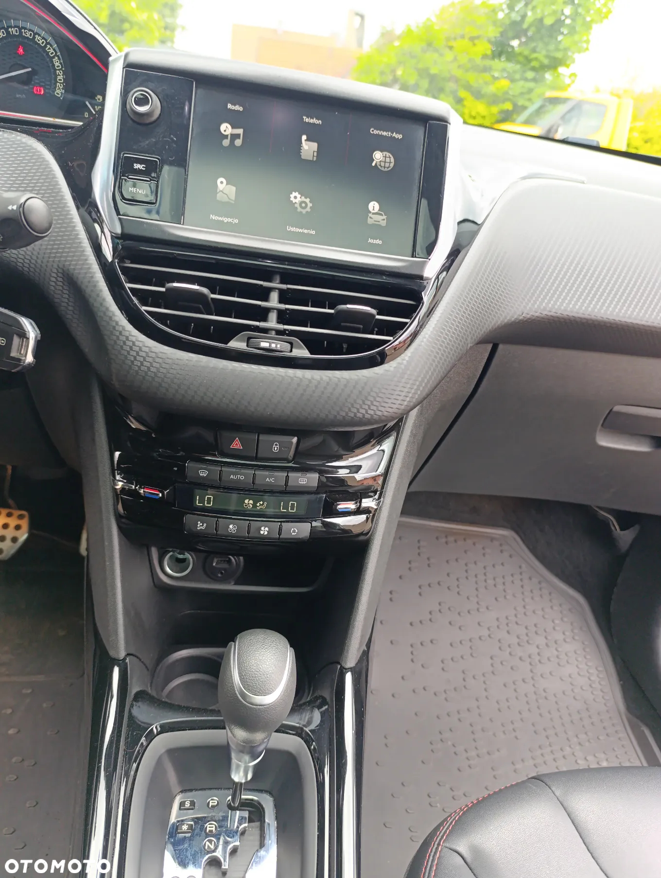 Peugeot 2008 PureTech 110 Stop&Start EAT6 GT-Line Edition - 26