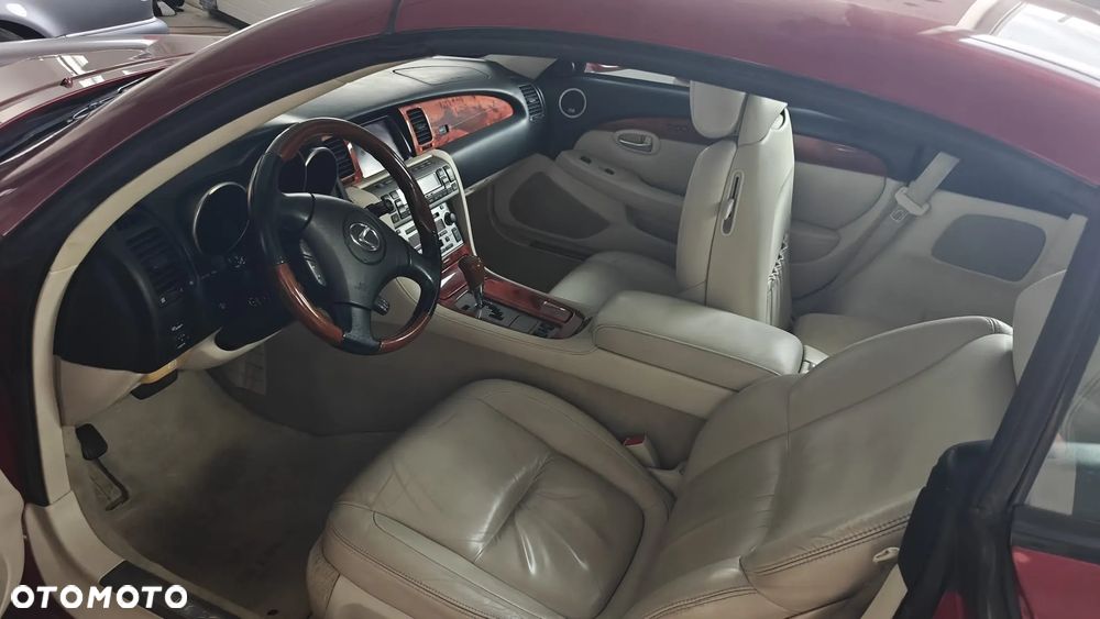 Lexus SC 430 - 15
