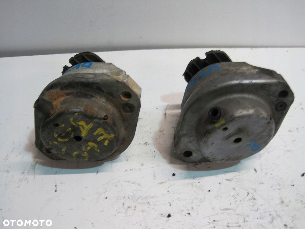 ŁAPA PODUSZKA SILNIKA BMW 5 E60 E61 6774619 6774620 - 2