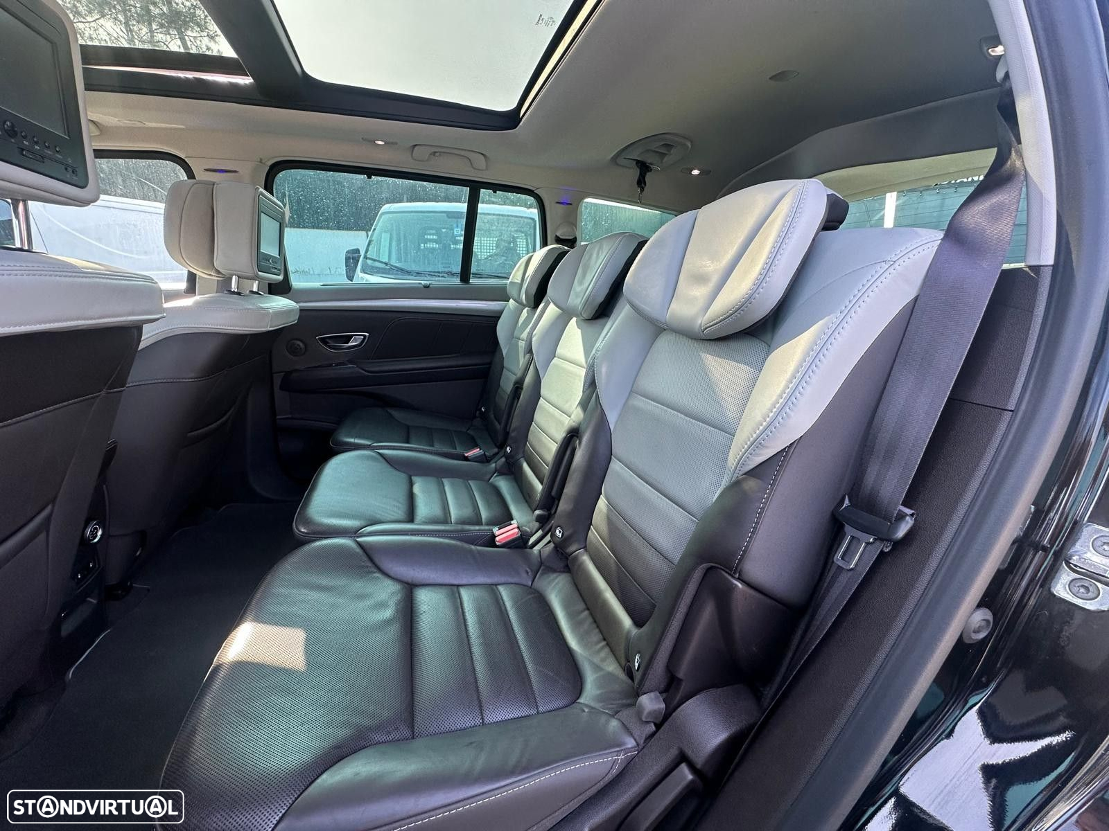 Renault Espace 1.6 dCi Initiale Paris EDC - 17