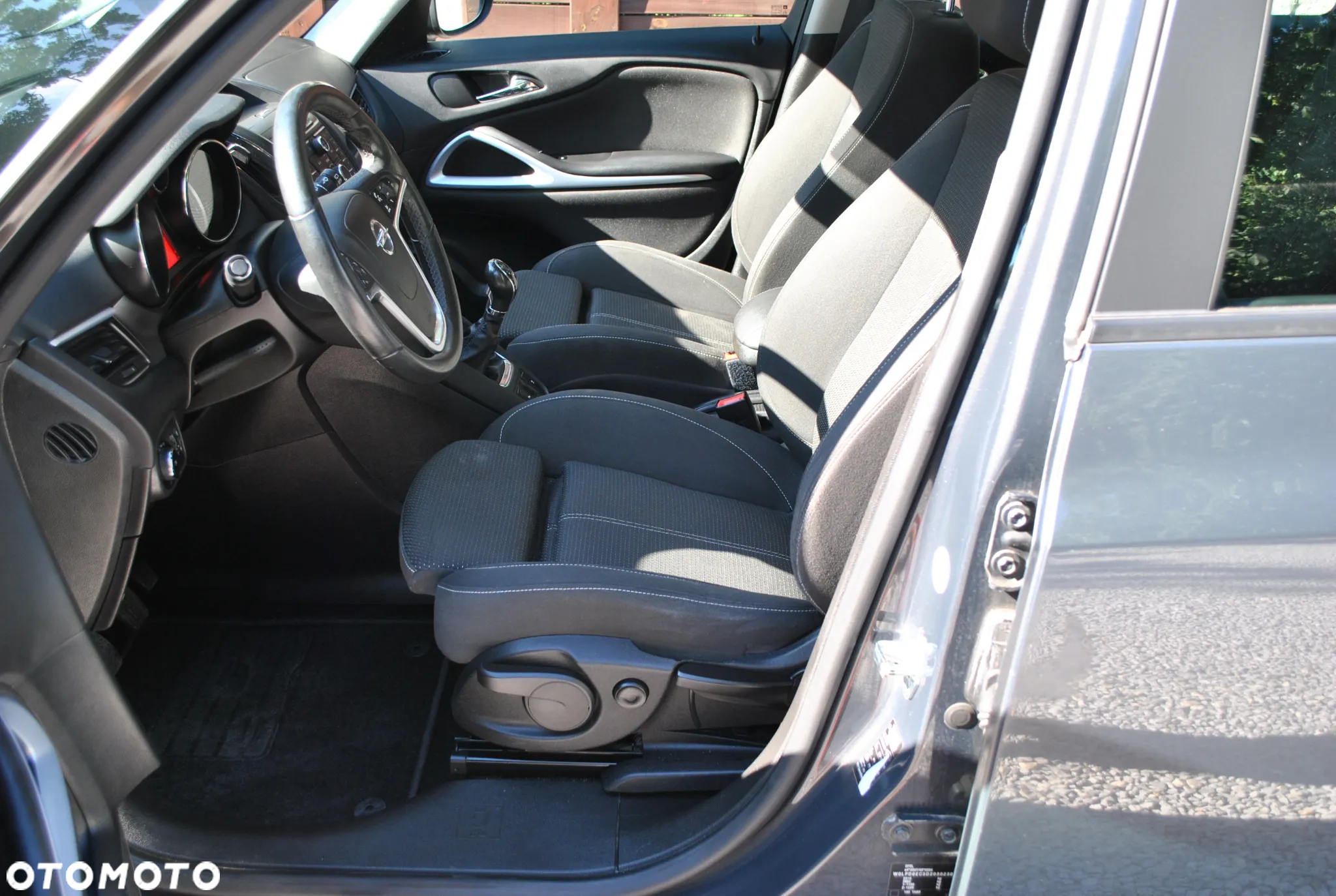 Opel Zafira 1.4 Turbo Business Edition - 10