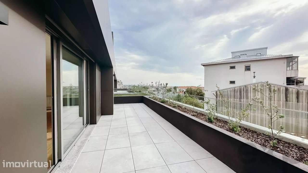 T3 RECUADO COM TERRAÇO EM CONDOMINIO PRIVADO ESPINHO - Grande imagem: 3/29