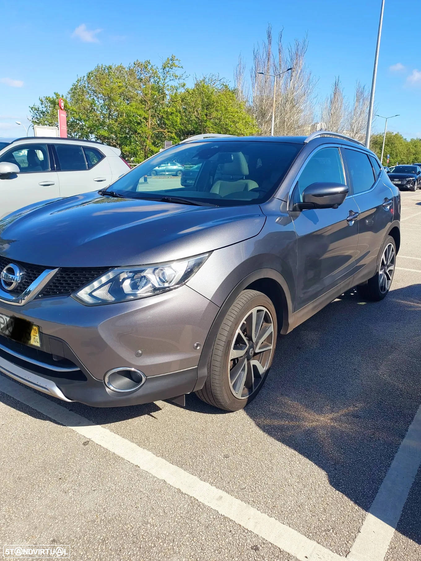 Nissan Qashqai 1.6 dCi Tekna J19+Alcantara - 4