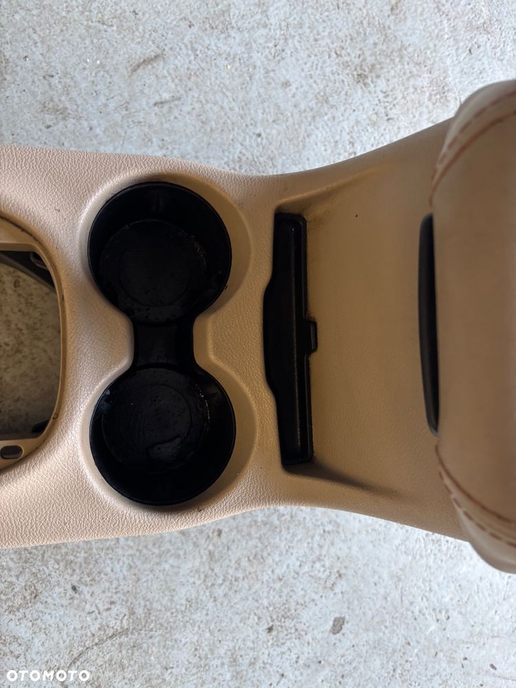 JEEP CHEROKEE KL LIFT 2019- TUNEL SRODKOWY PODŁOKIETNIK - 12