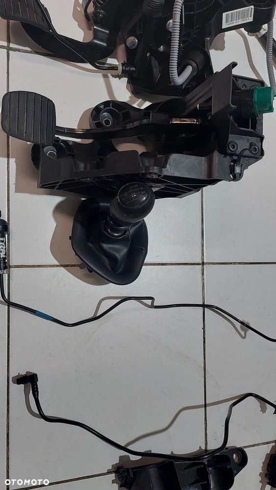 PRZEKŁADKA AUTOMAT NA MANUAL RENAULT TRAFIC III 3 R2016 1,6 DCI - 3