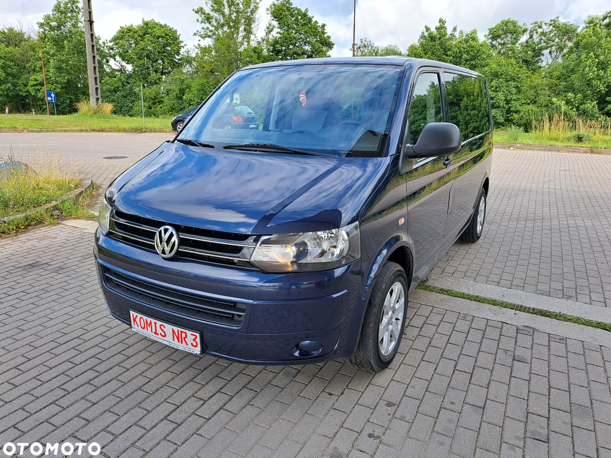 Volkswagen Multivan - 2