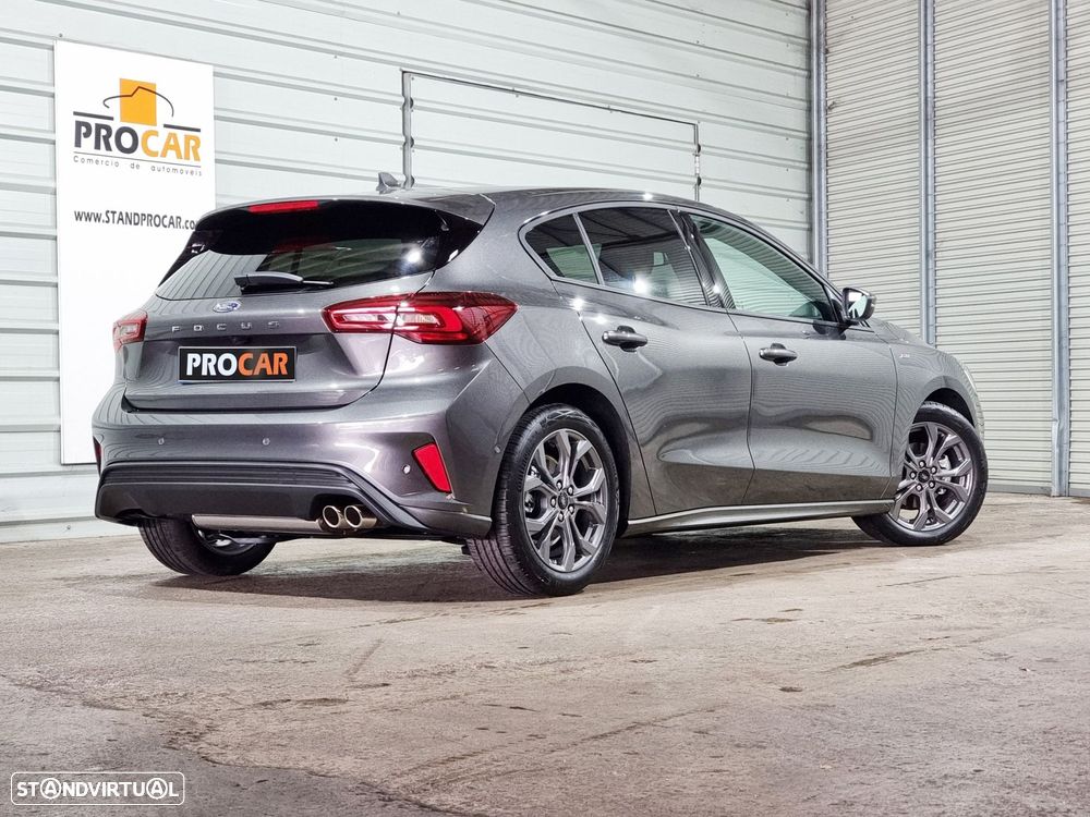 Ford Focus 1.0 EcoBoost MHEV ST-Line - 2