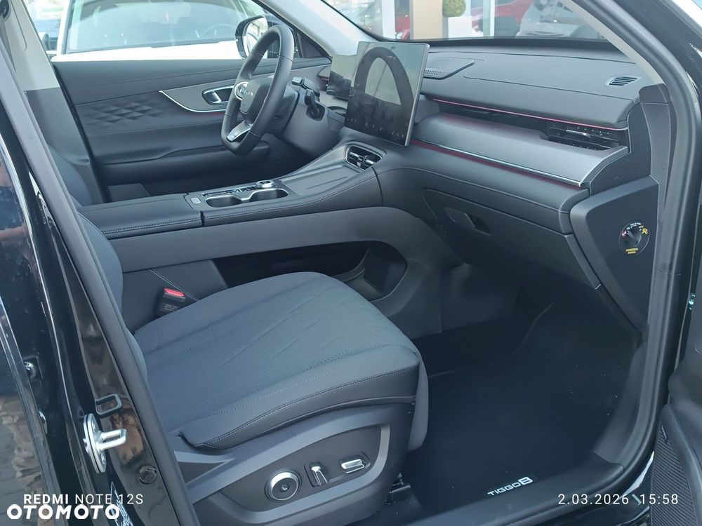 Chery Tiggo 8 1.5 T-GDI Super Hybrid Prestige DCT - 16