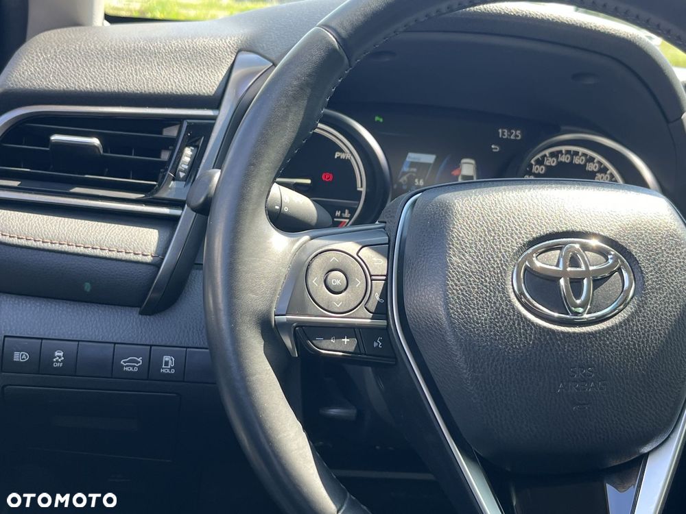 Toyota Camry 2.5 Hybrid Comfort CVT - 21