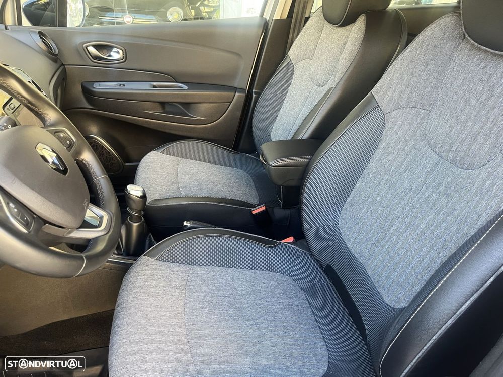 Renault Captur 1.2 TCe Exclusive - 16
