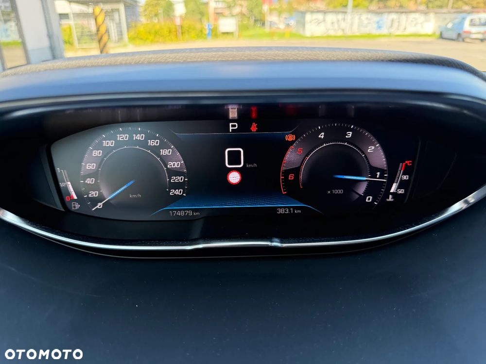 Peugeot 3008 1.5 BlueHDi Allure Pack S&S EAT8 - 20