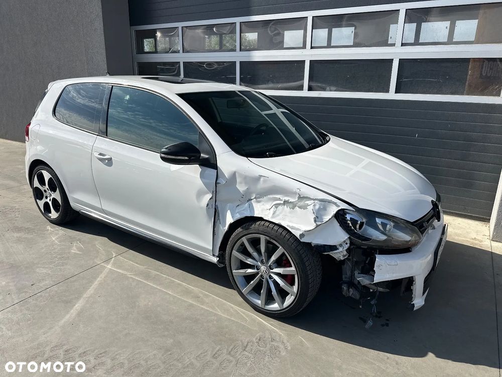 Volkswagen Golf 2.0 GTI - 5