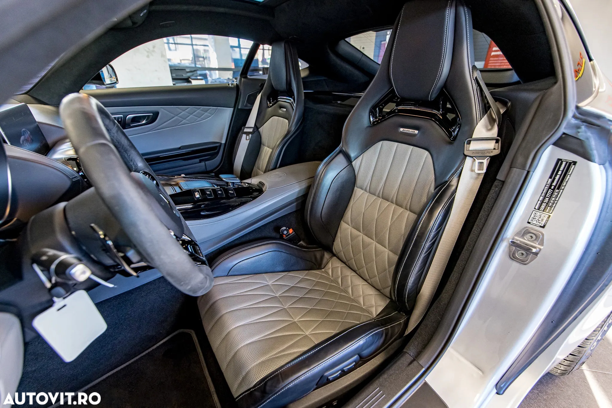 Mercedes-Benz AMG GT - 23
