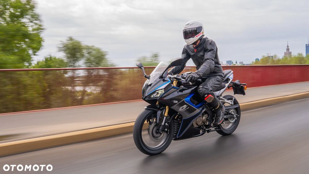 QJMOTOR SRK 125R - 15