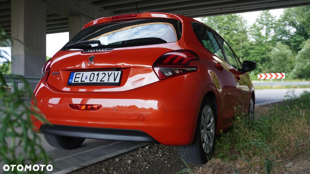 Peugeot 208 - 5
