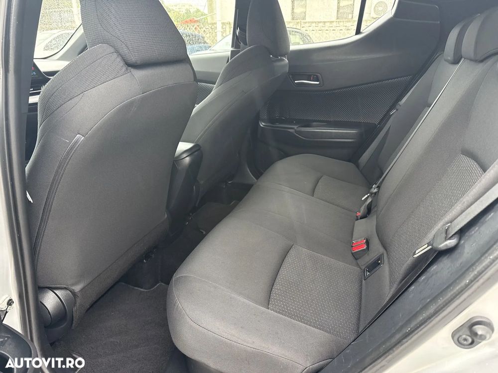 Toyota C-HR 1.8 HSD 4x2 CVT C-enter - 19