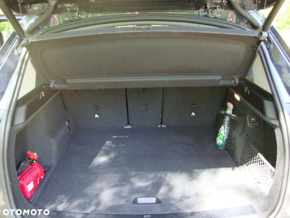 BMW X1 sDrive18d - 28