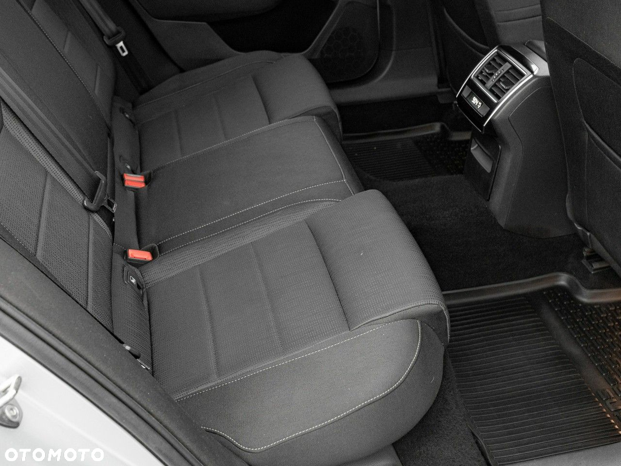 Skoda Superb 1.5 TSI ACT Ambition DSG - 32
