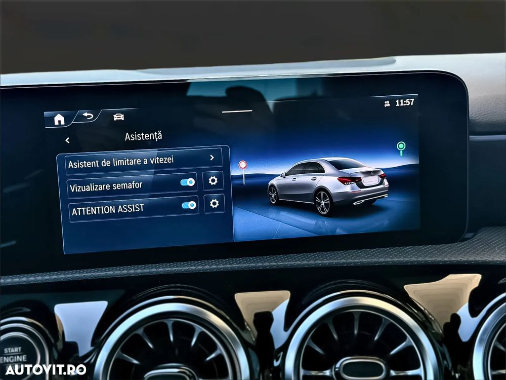 Mercedes-Benz A 200 Sedan 7G-DCT AMG Line - 23